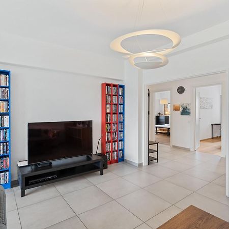 Central Lux 2Br Apt With City Views & Balcony Люксембург Экстерьер фото