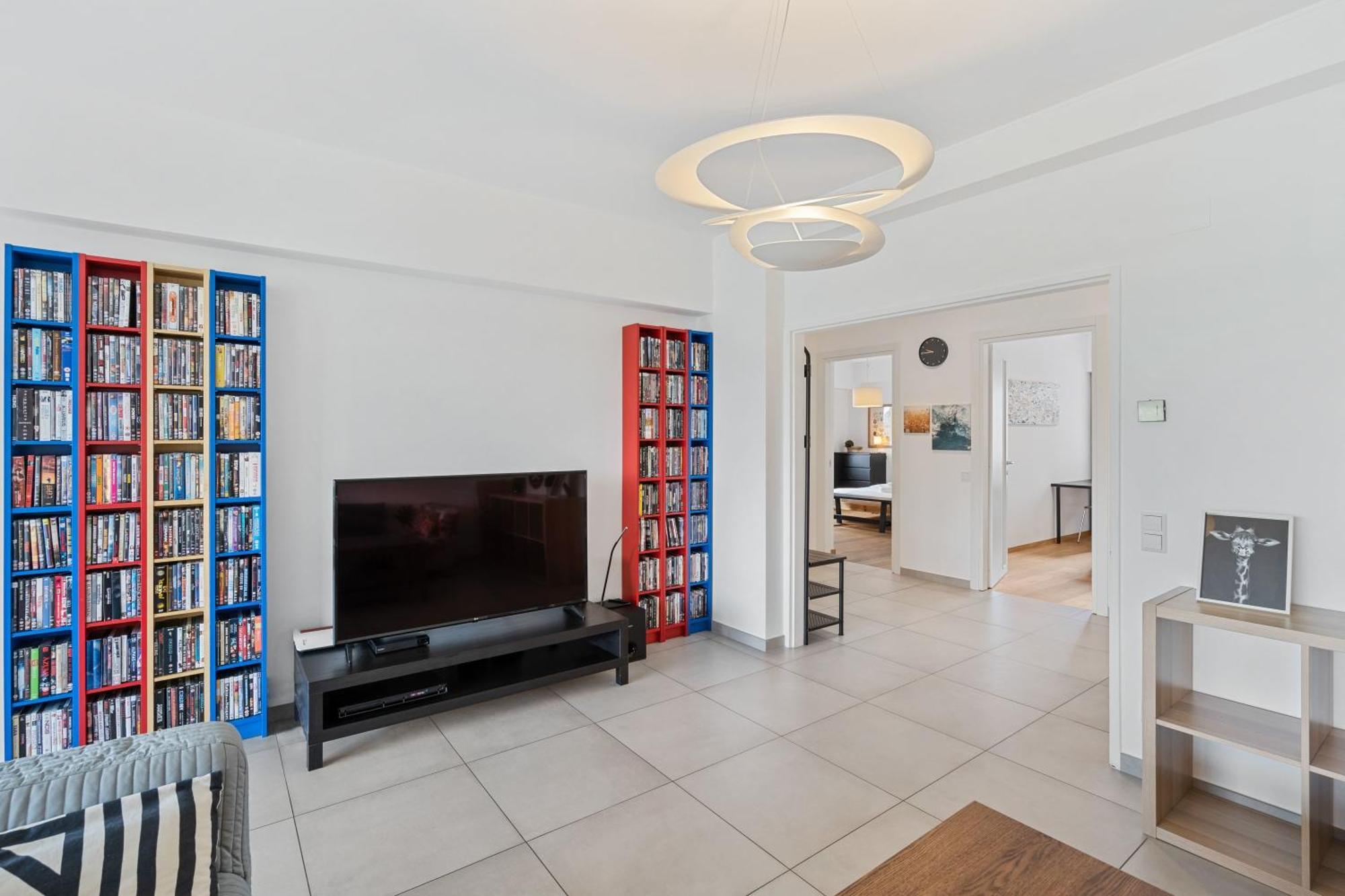 Central Lux 2Br Apt With City Views & Balcony Люксембург Экстерьер фото