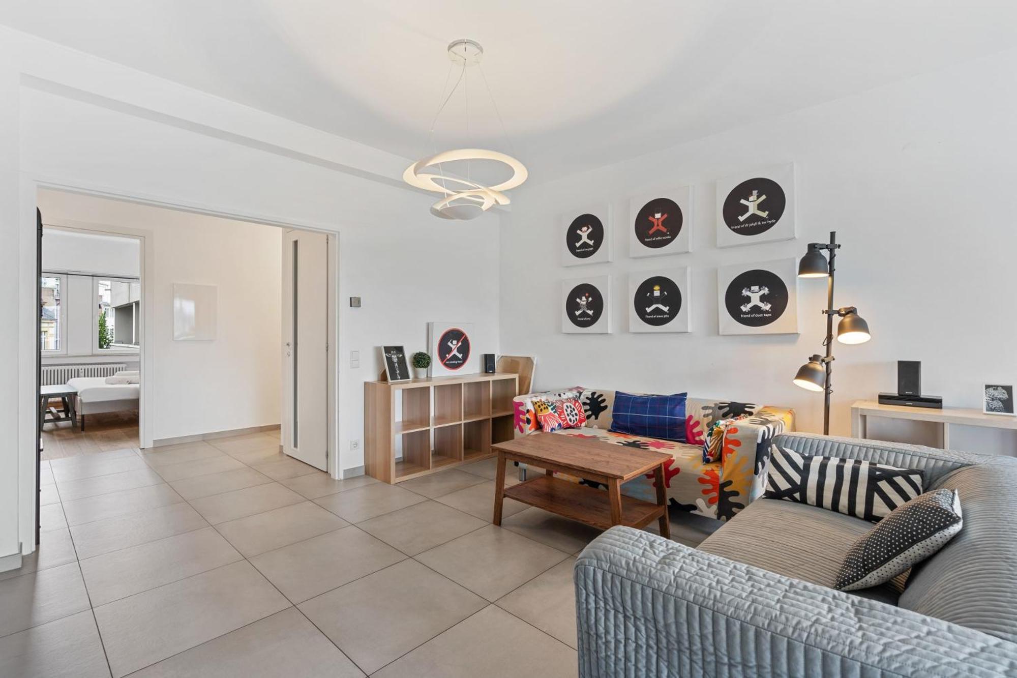 Central Lux 2Br Apt With City Views & Balcony Люксембург Экстерьер фото